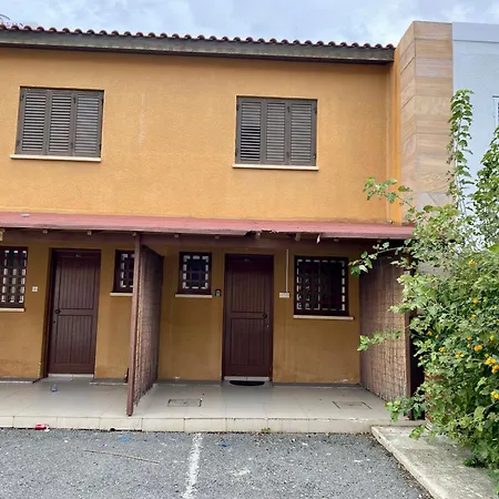 Seaside Two Bedroom Cosy Townhouse In Tourist Area Holiday home